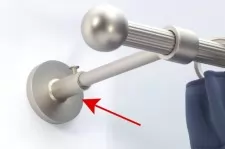 Tartó 16mm-es rúdkarnishoz, modern zárt szimpla, matt króm színű, 1 db/cs.