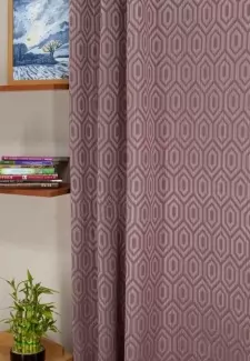 Florida - Mályva színű hatszög mintájú jacquard sötétítő függöny egyedi méretre varrva