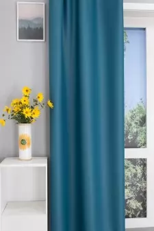 PETER 25 - Türkiz kék színű, sima szövésű üni dimout sötétítő függöny egyedi méretre varrva