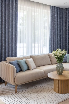 Gilbert  - Kék színű domború mintás dekor függöny egyedi méretre varrva