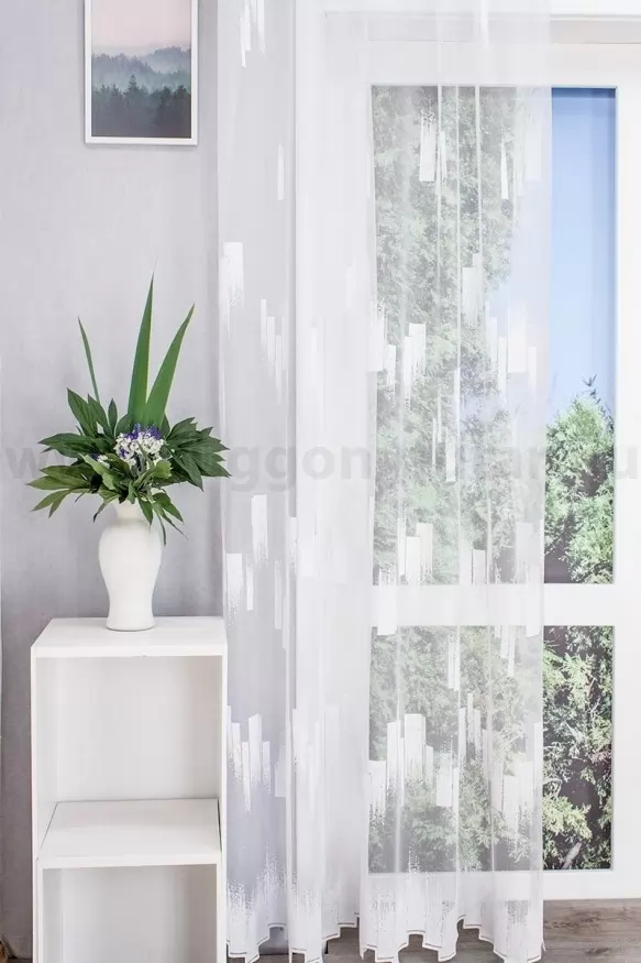 Téglalap mintás, bordűrös, fehér jacqaurd függöny  7529/220/01