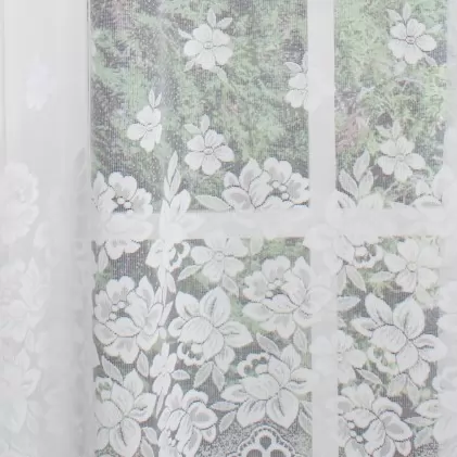 Fehér, bordűrös, rózsa mintás, jacquard függöny egyedi méretre varrva