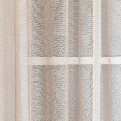 Marseille – tejeskávé színű fényes jacquard függöny, ólomzsinóros egyedi méretre varrva