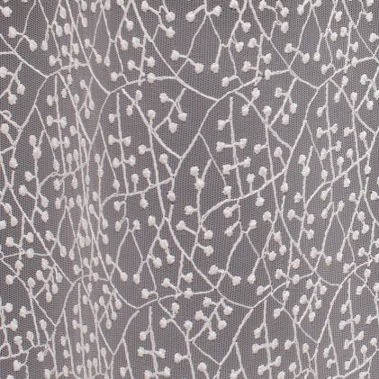 Sűrű apró mintával hímzett tüll függöny egyedi méretre varrva