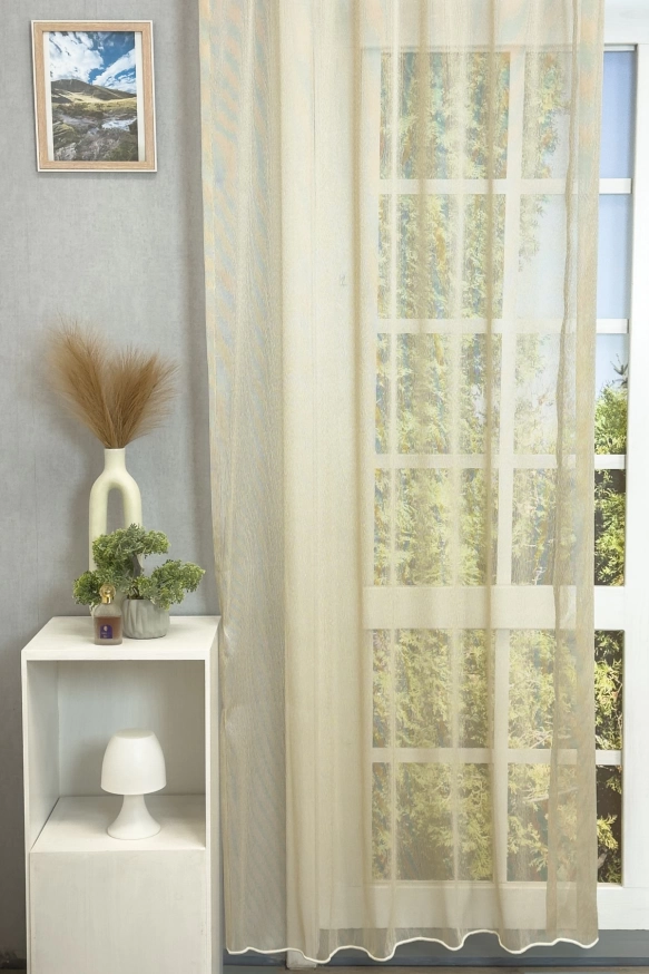 Solemio - Bézs színű vasalás könnyített fényes jacquard függöny 11746/0023/295