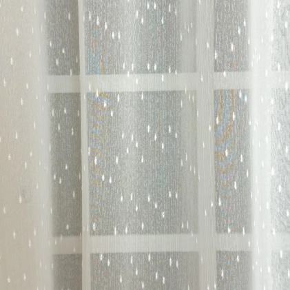 Rita - Noppos sablé függöny, tört fehér színű egyedi méretre varrva