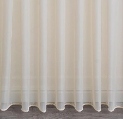 Bézs színű voile függöny egyedi méretre varrva