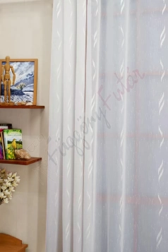 Fehér színű nyírt hullámmintás voile függöny egyedi méretre varrva
