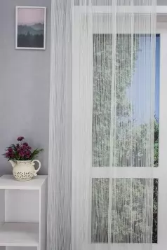 Ekrü tört fehér, sűrűn szövött csíkos jacquard függöny egyedi méretre varrva