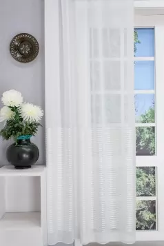 Stefanie – Fehér, csíkos sablet függöny, ólomzsinóros  egyedi méretre varrva