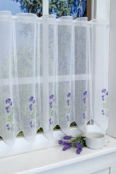 Lila virágmintás batiszt vitrázs függöny egyedi méretre varrva