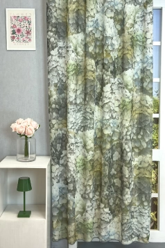 Marva- Zöld színű nyomott virágmintás batiszt függöny egyedi méretre varrva