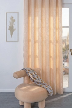 Aylin -Arany-bézs színű barokk mintás fényes sablé fényáteresztő függöny egyedi méretre varrva