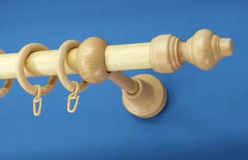 Pácolt tömörfa karnisszett, egysoros, natúr, 120 cm, átm. 28 mm